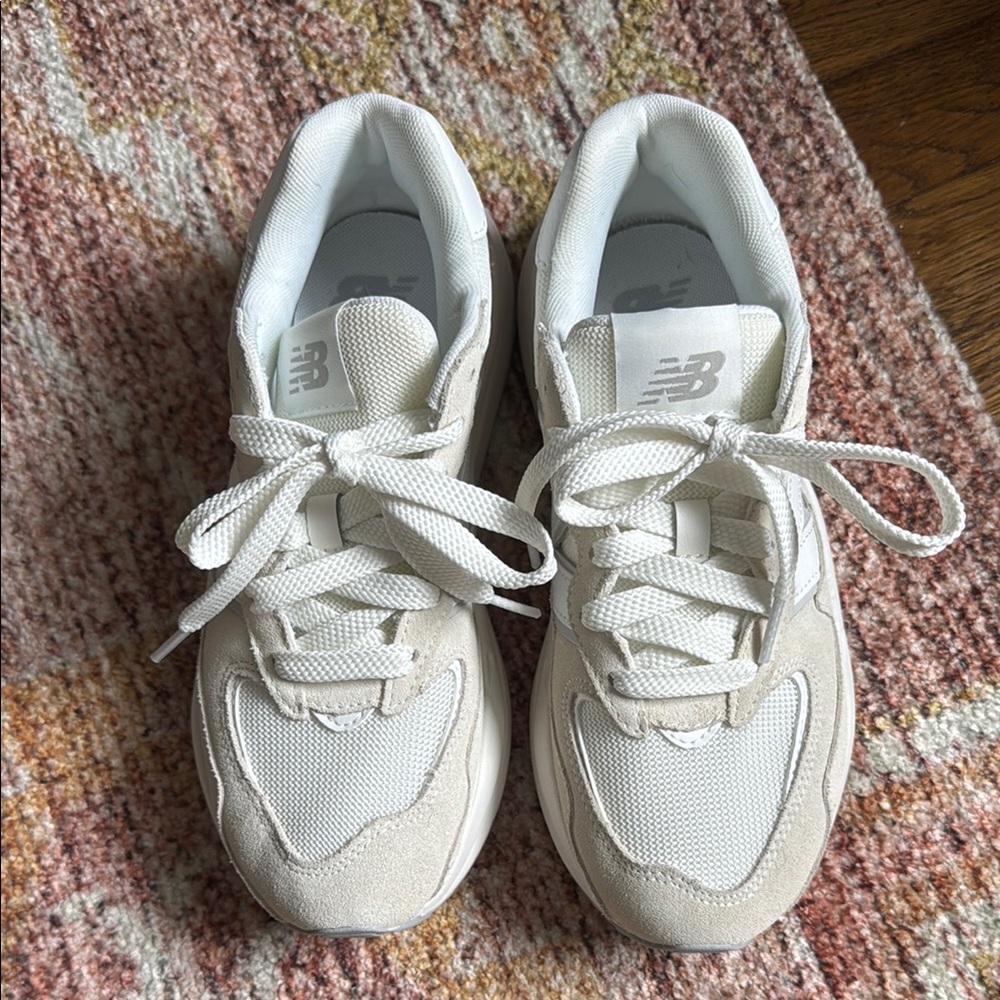 New Balance 57/40 Sea Salt/White Sz 8 Women